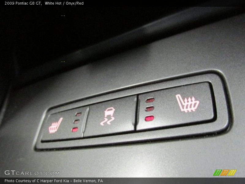White Hot / Onyx/Red 2009 Pontiac G8 GT
