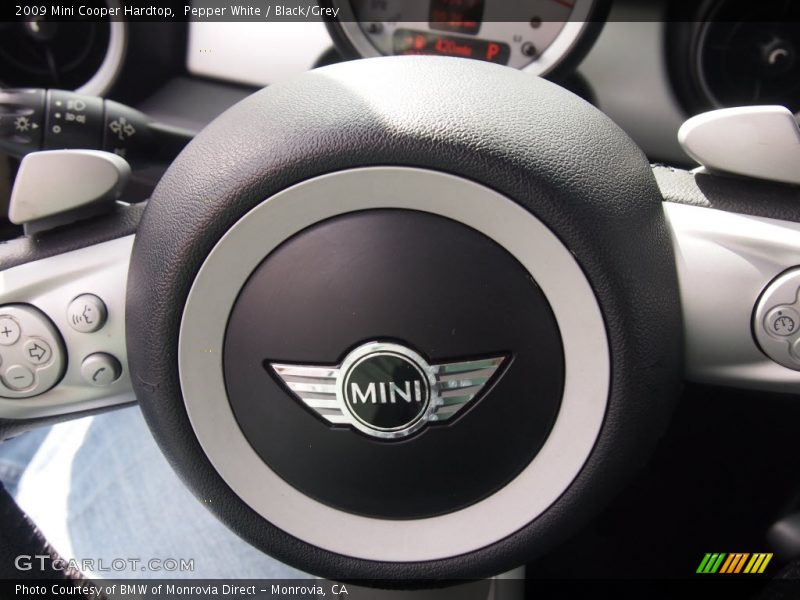 Pepper White / Black/Grey 2009 Mini Cooper Hardtop