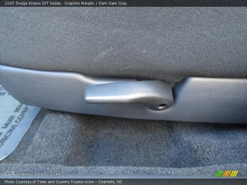 Graphite Metallic / Dark Slate Gray 2005 Dodge Stratus SXT Sedan