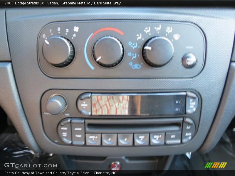 Controls of 2005 Stratus SXT Sedan