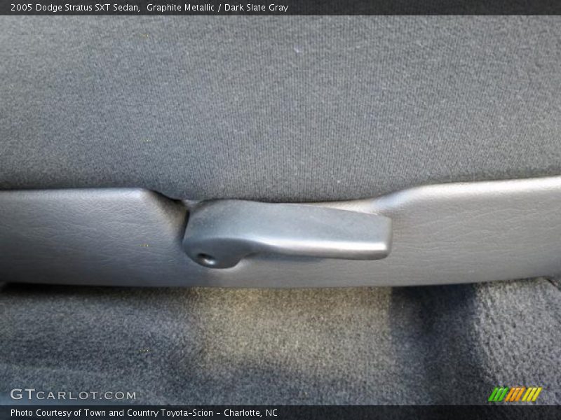Graphite Metallic / Dark Slate Gray 2005 Dodge Stratus SXT Sedan