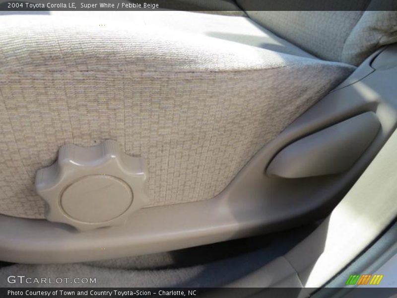 Super White / Pebble Beige 2004 Toyota Corolla LE