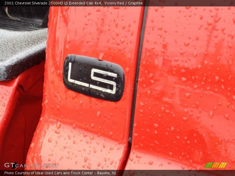  2001 Silverado 2500HD LS Extended Cab 4x4 Logo