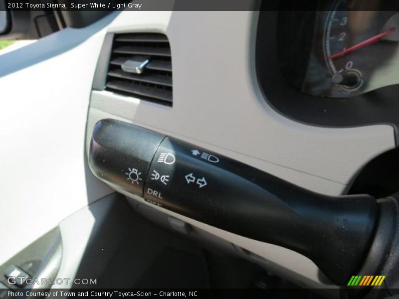 Super White / Light Gray 2012 Toyota Sienna