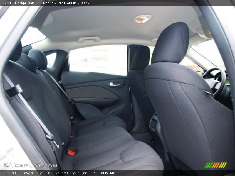 Bright Silver Metallic / Black 2013 Dodge Dart SE