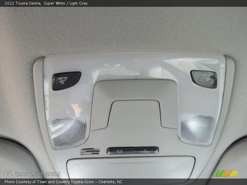 Super White / Light Gray 2012 Toyota Sienna