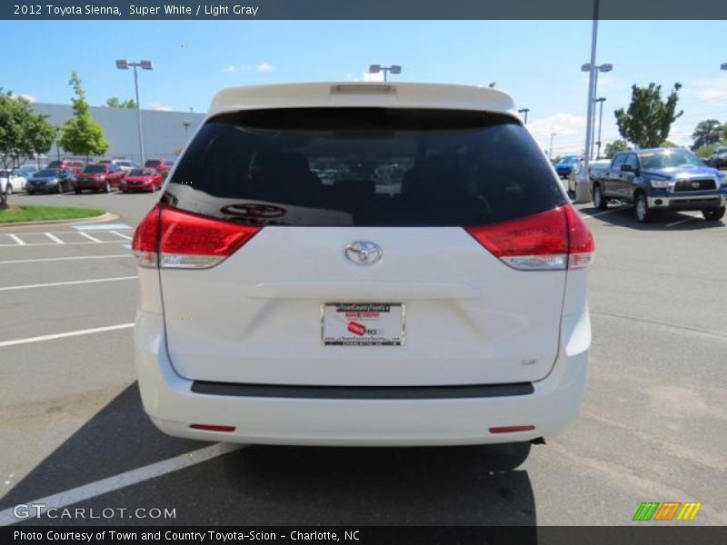 Super White / Light Gray 2012 Toyota Sienna