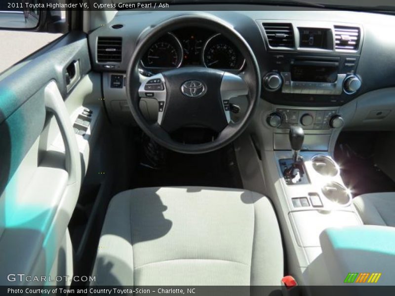 Cypress Green Pearl / Ash 2011 Toyota Highlander V6