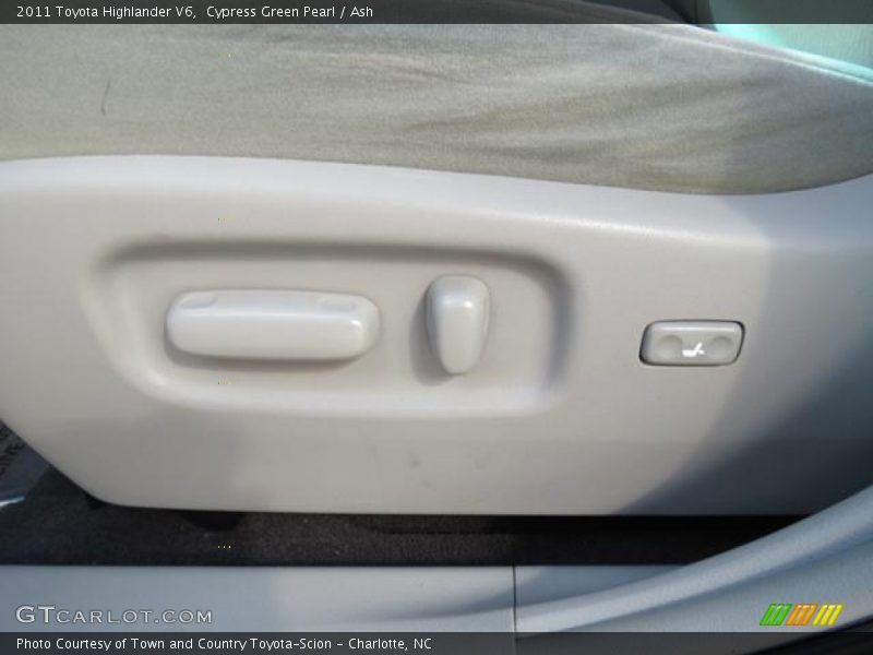 Cypress Green Pearl / Ash 2011 Toyota Highlander V6