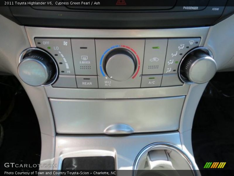 Cypress Green Pearl / Ash 2011 Toyota Highlander V6