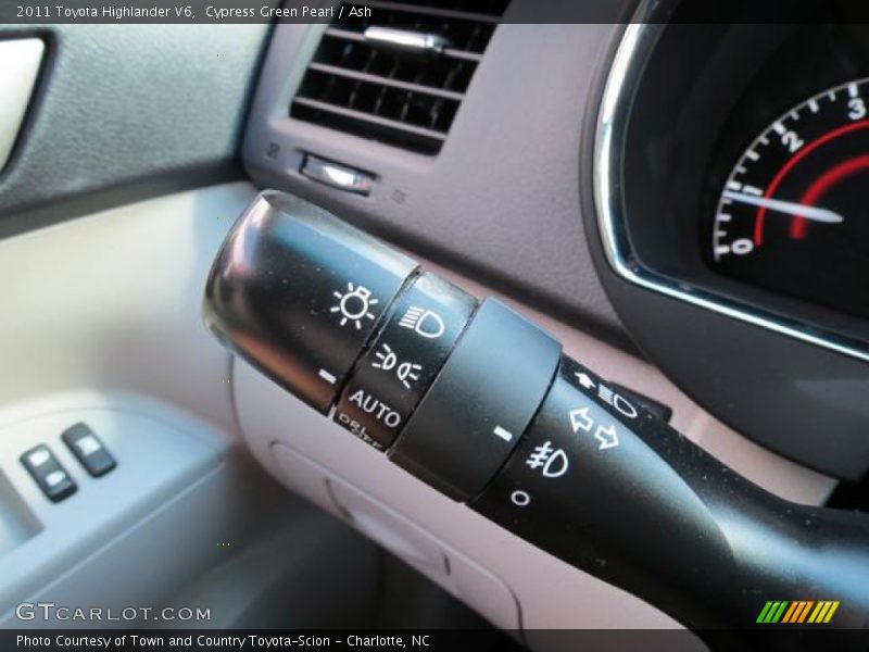Cypress Green Pearl / Ash 2011 Toyota Highlander V6