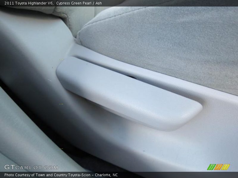 Cypress Green Pearl / Ash 2011 Toyota Highlander V6