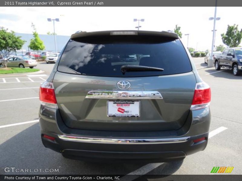 Cypress Green Pearl / Ash 2011 Toyota Highlander V6