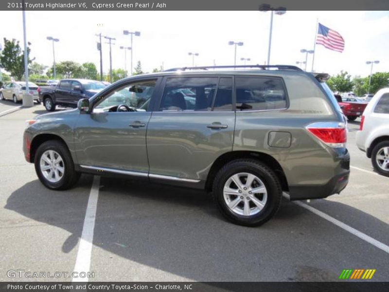 Cypress Green Pearl / Ash 2011 Toyota Highlander V6