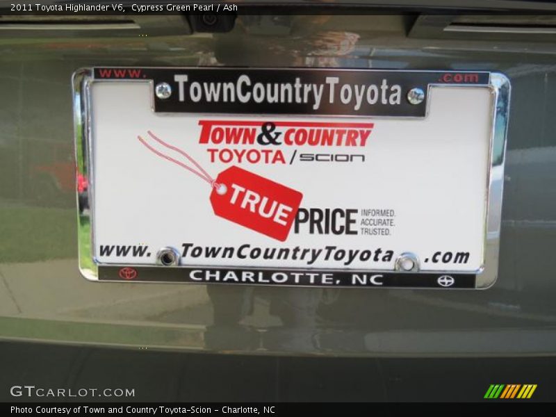 Cypress Green Pearl / Ash 2011 Toyota Highlander V6