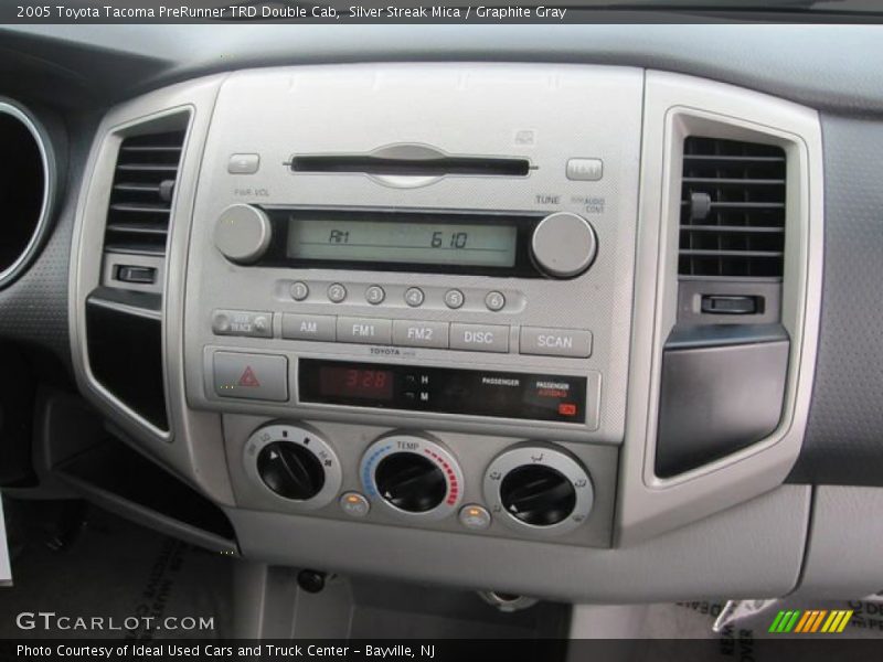 Controls of 2005 Tacoma PreRunner TRD Double Cab