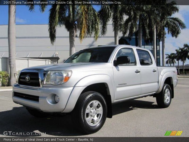 Front 3/4 View of 2005 Tacoma PreRunner TRD Double Cab