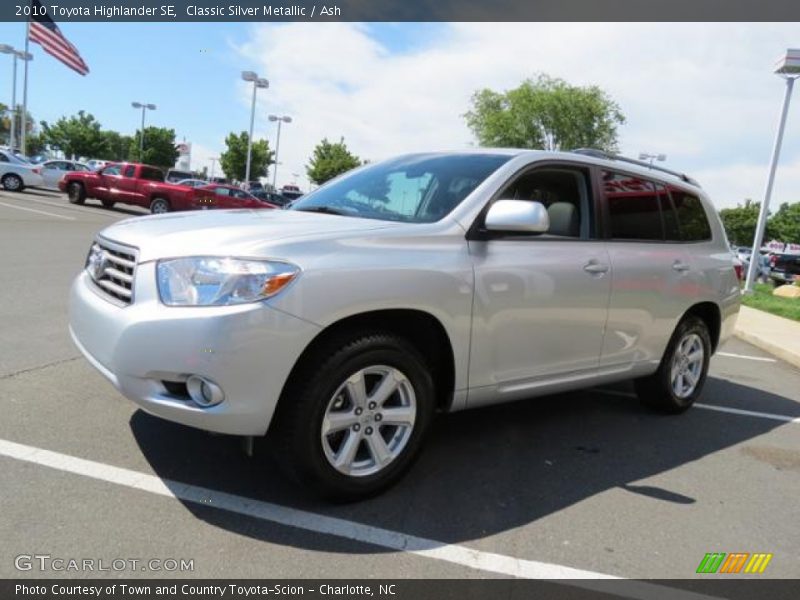Classic Silver Metallic / Ash 2010 Toyota Highlander SE