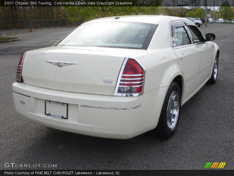 Cool Vanilla / Dark Slate Gray/Light Graystone 2007 Chrysler 300 Touring