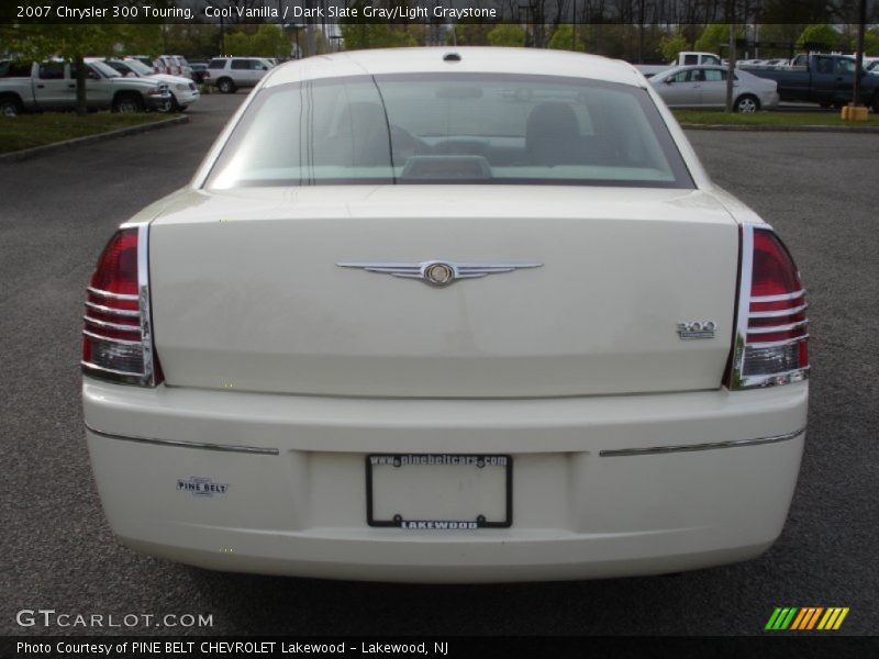 Cool Vanilla / Dark Slate Gray/Light Graystone 2007 Chrysler 300 Touring