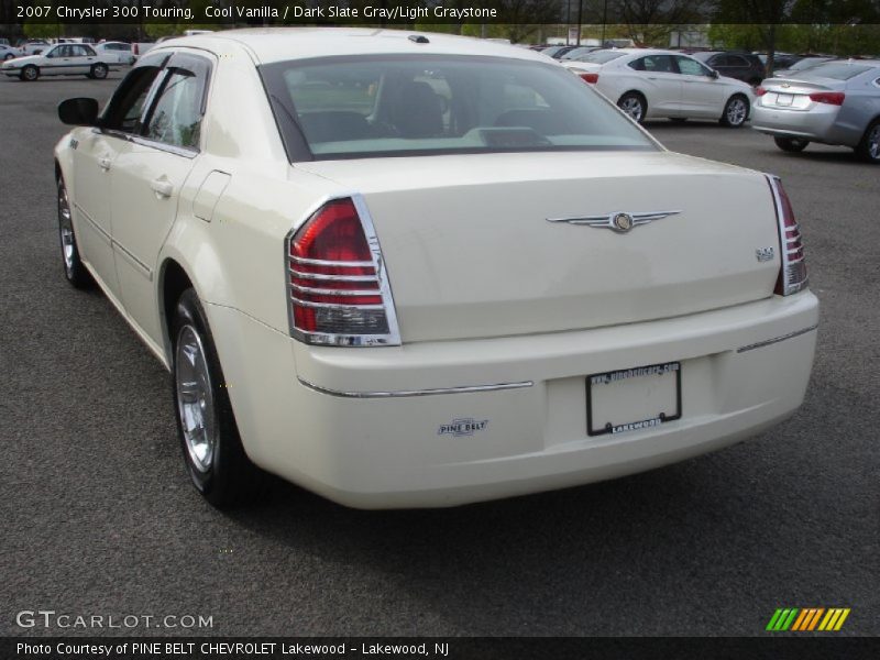 Cool Vanilla / Dark Slate Gray/Light Graystone 2007 Chrysler 300 Touring