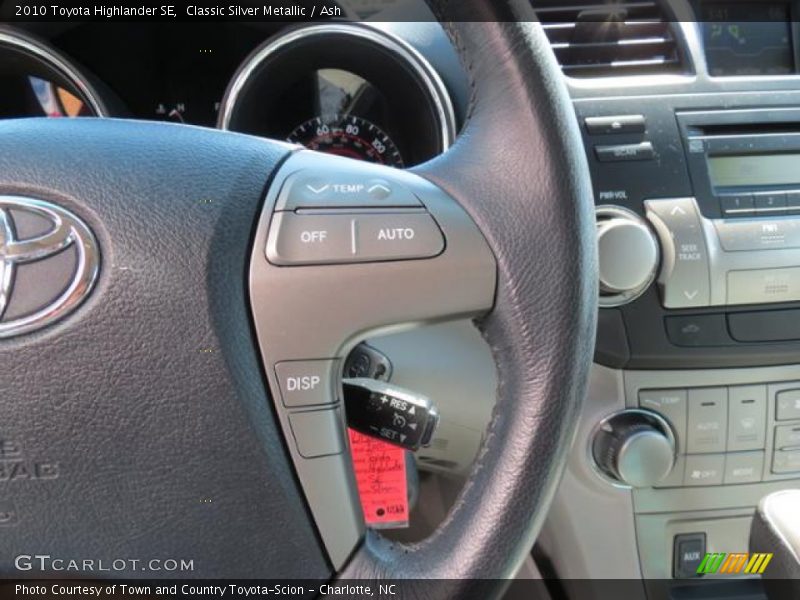 Classic Silver Metallic / Ash 2010 Toyota Highlander SE