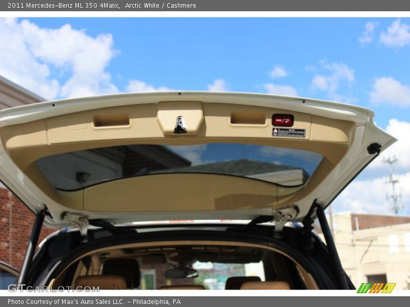Arctic White / Cashmere 2011 Mercedes-Benz ML 350 4Matic