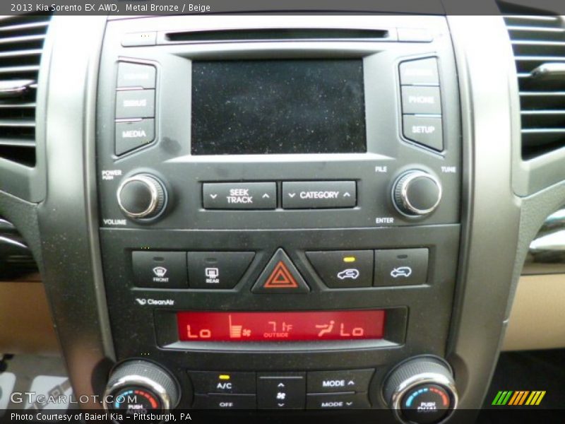 Controls of 2013 Sorento EX AWD