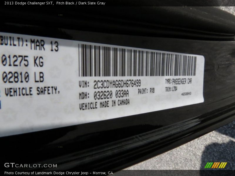 Pitch Black / Dark Slate Gray 2013 Dodge Challenger SXT