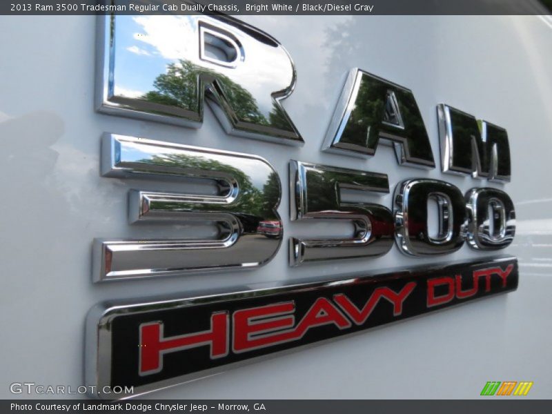 Bright White / Black/Diesel Gray 2013 Ram 3500 Tradesman Regular Cab Dually Chassis