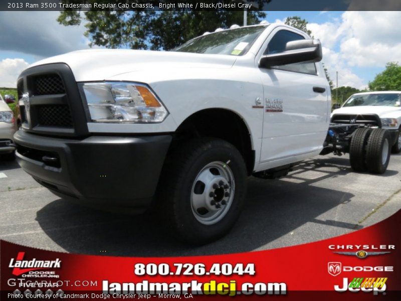 Bright White / Black/Diesel Gray 2013 Ram 3500 Tradesman Regular Cab Chassis