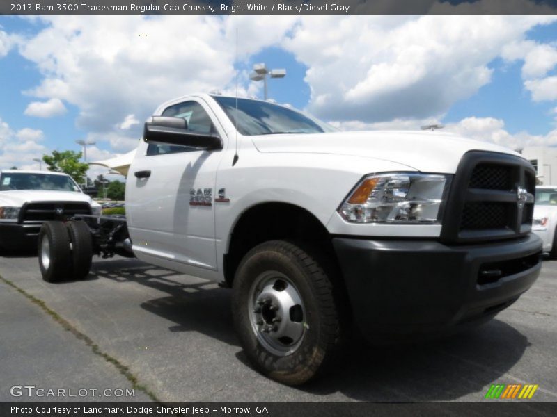 Bright White / Black/Diesel Gray 2013 Ram 3500 Tradesman Regular Cab Chassis