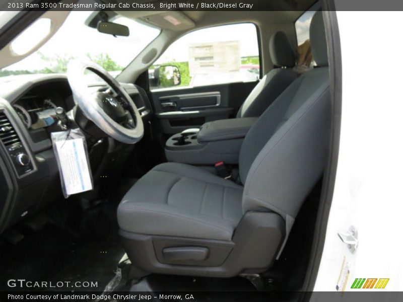 Bright White / Black/Diesel Gray 2013 Ram 3500 Tradesman Regular Cab Chassis