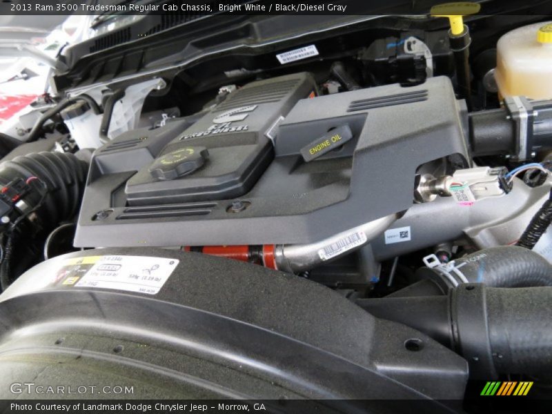 Bright White / Black/Diesel Gray 2013 Ram 3500 Tradesman Regular Cab Chassis