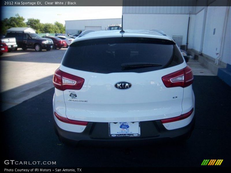 Clear White / Black 2012 Kia Sportage EX