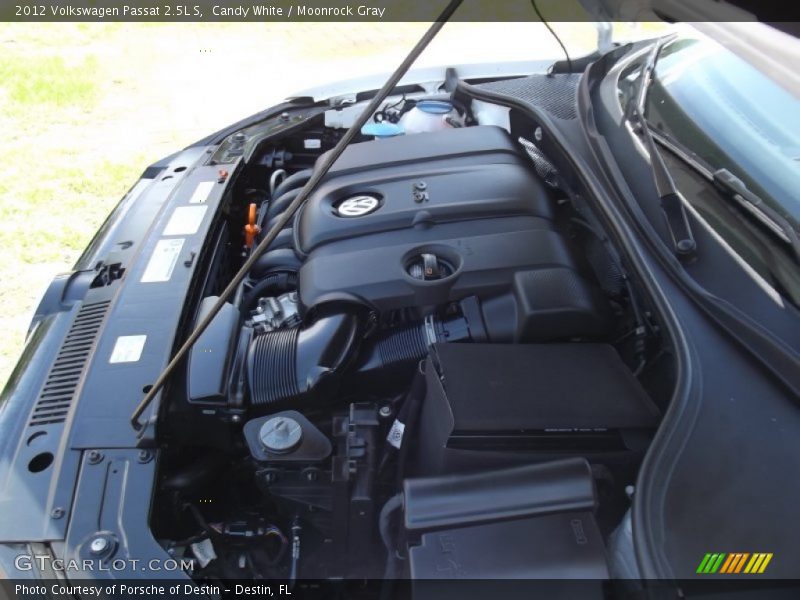 Candy White / Moonrock Gray 2012 Volkswagen Passat 2.5L S