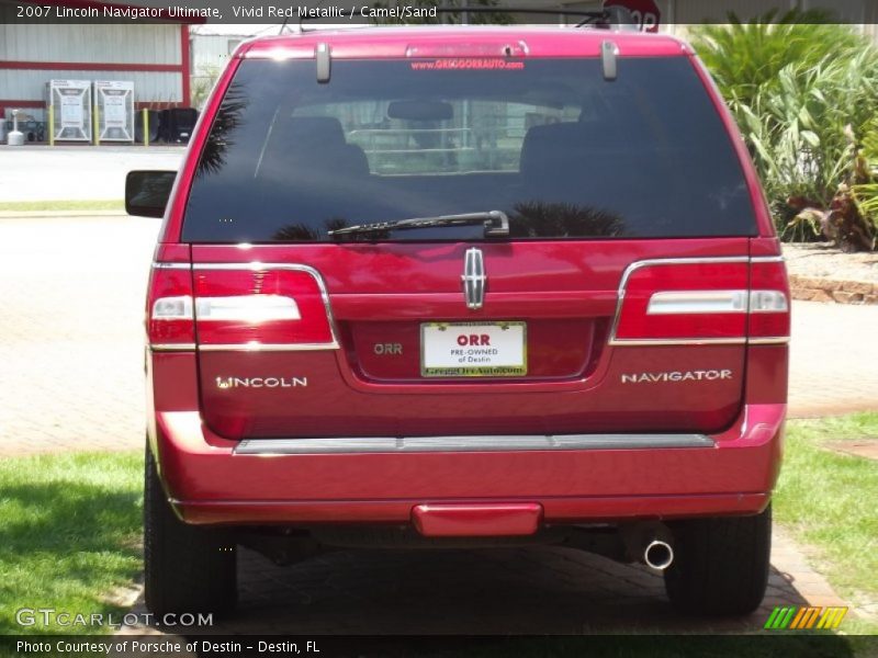 Vivid Red Metallic / Camel/Sand 2007 Lincoln Navigator Ultimate