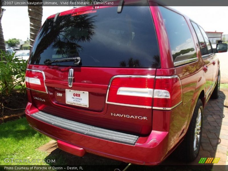 Vivid Red Metallic / Camel/Sand 2007 Lincoln Navigator Ultimate