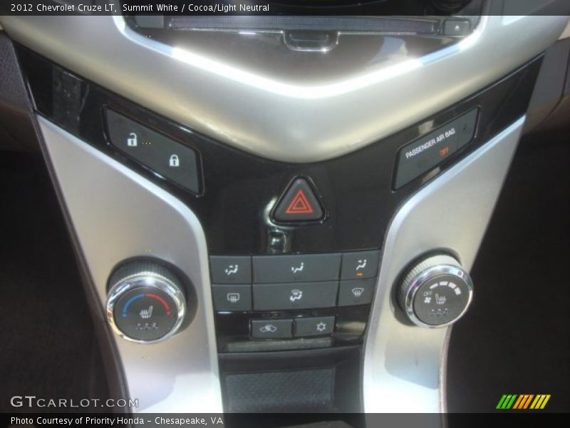 Summit White / Cocoa/Light Neutral 2012 Chevrolet Cruze LT