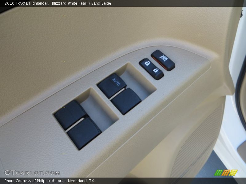 Blizzard White Pearl / Sand Beige 2010 Toyota Highlander