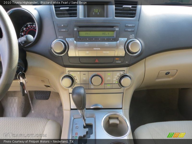 Blizzard White Pearl / Sand Beige 2010 Toyota Highlander