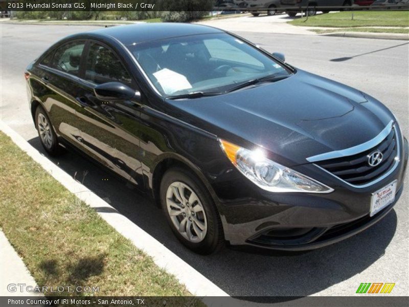 Midnight Black / Gray 2013 Hyundai Sonata GLS