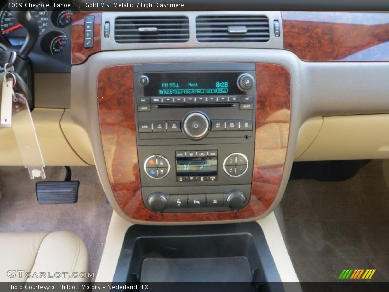 Controls of 2009 Tahoe LT