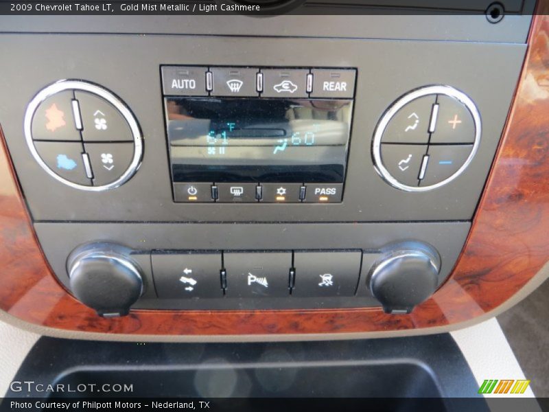 Controls of 2009 Tahoe LT