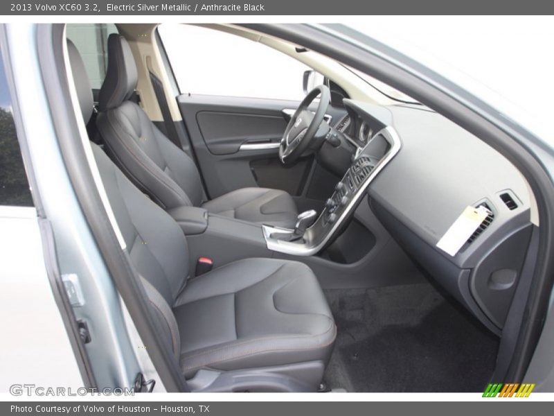 Electric Silver Metallic / Anthracite Black 2013 Volvo XC60 3.2