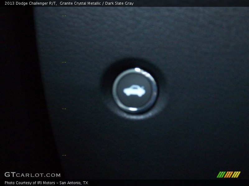 Granite Crystal Metallic / Dark Slate Gray 2013 Dodge Challenger R/T