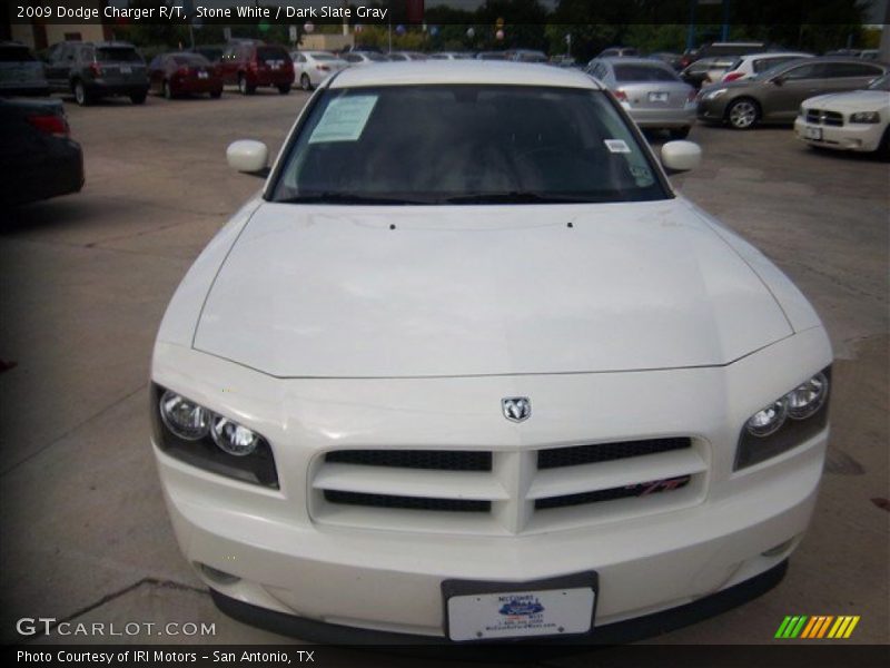 Stone White / Dark Slate Gray 2009 Dodge Charger R/T
