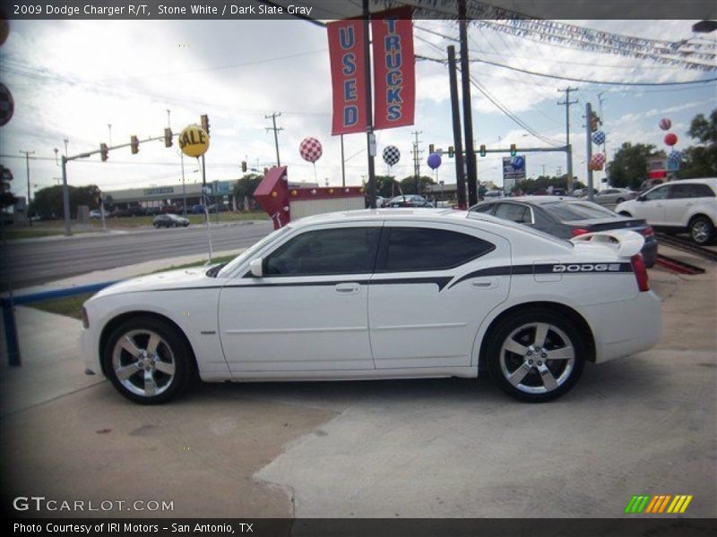 Stone White / Dark Slate Gray 2009 Dodge Charger R/T