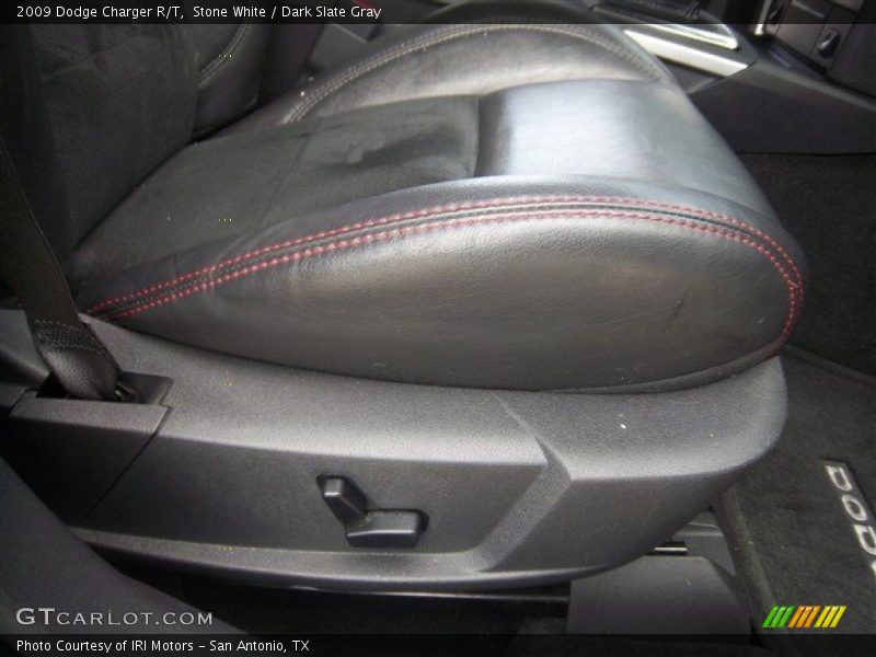 Stone White / Dark Slate Gray 2009 Dodge Charger R/T