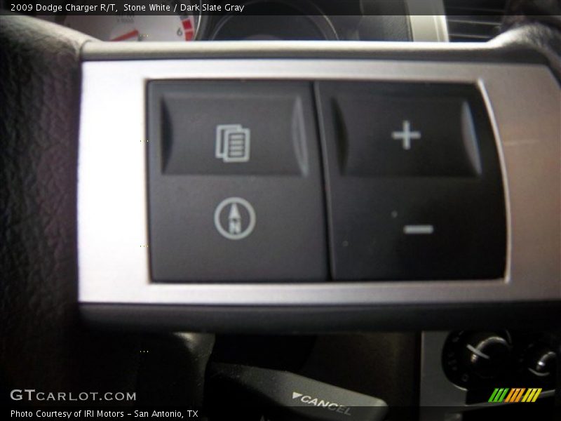 Stone White / Dark Slate Gray 2009 Dodge Charger R/T
